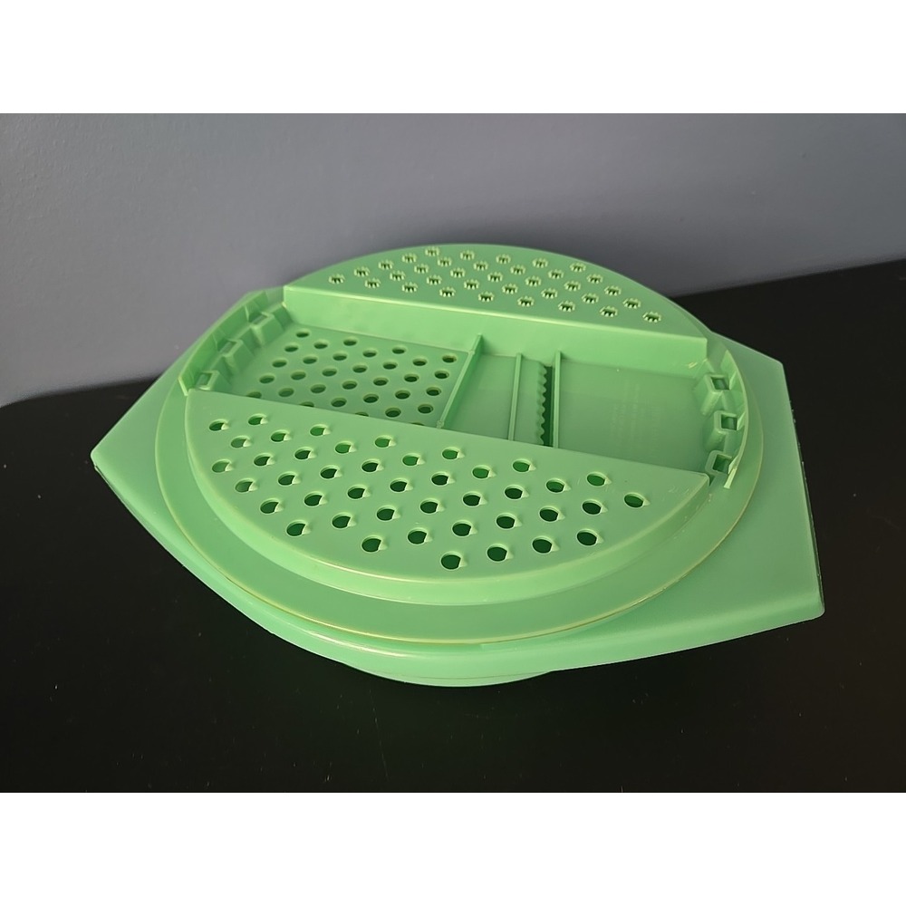 Vintage Tupperware Jadite Green Lettuce/Cheese Grater  w/ bowl‎